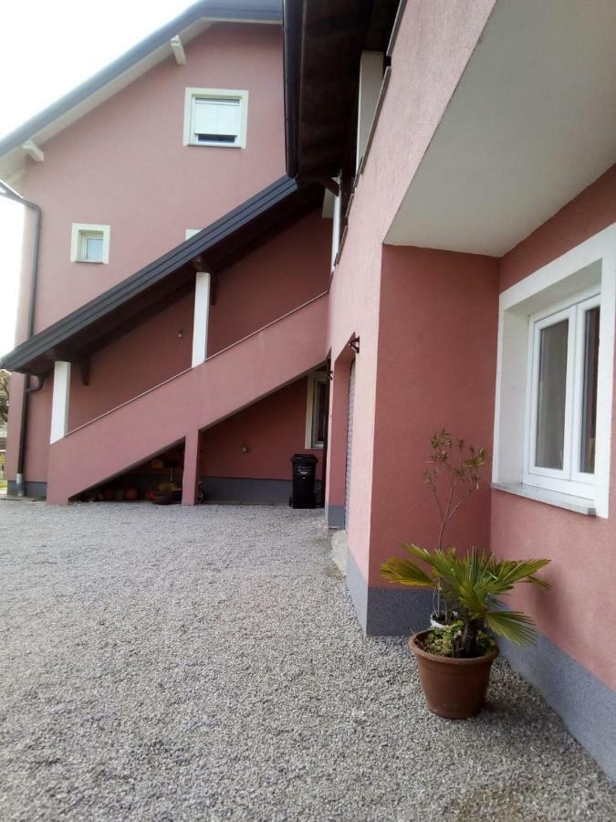 Studio Apartman Zagreb Horvati Rakov Potok エクステリア 写真